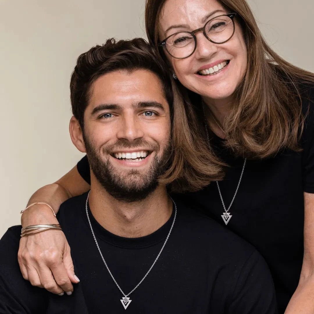 Triangle Necklace - זהב 14 קראט