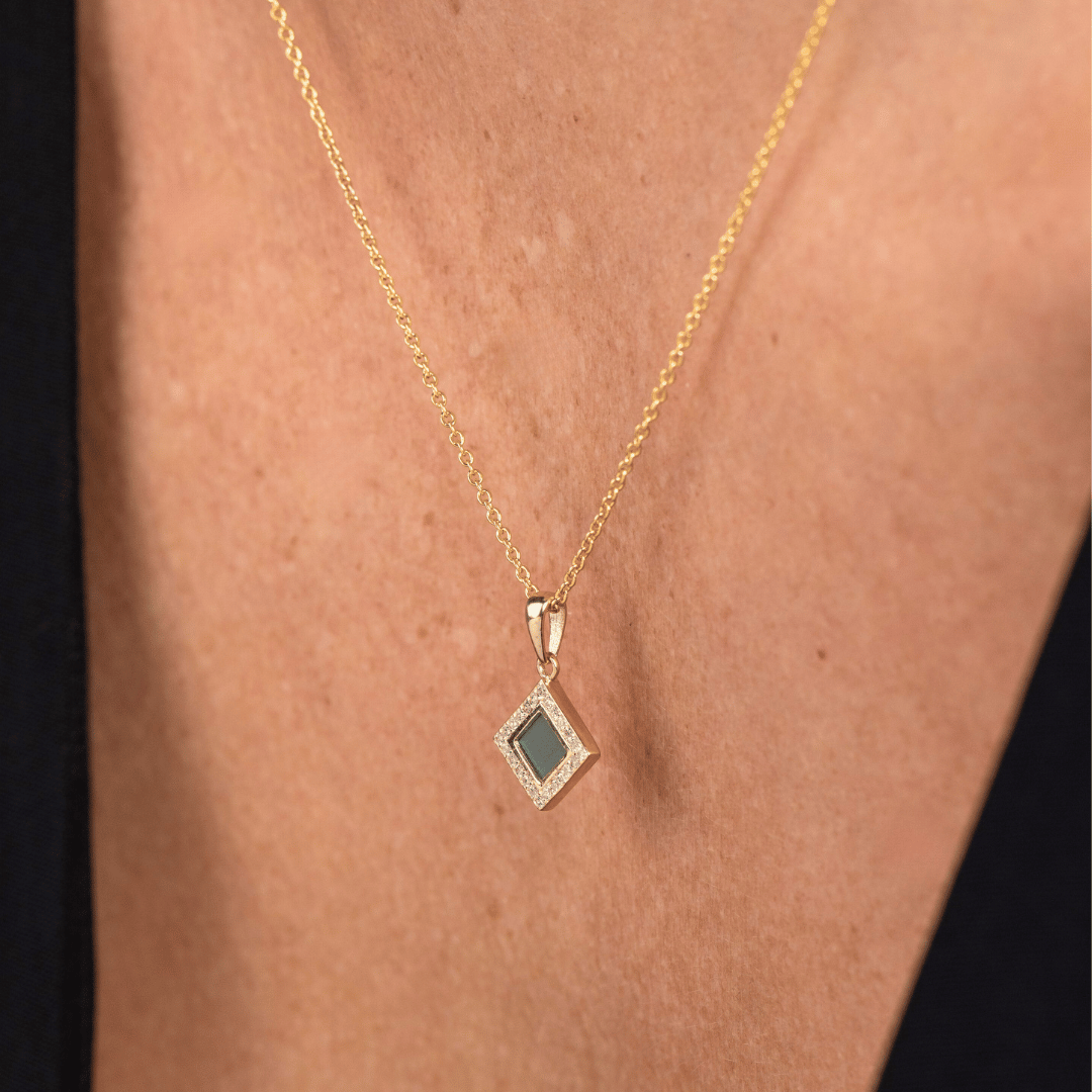 The Radiant Necklace - זהב ויהלומים