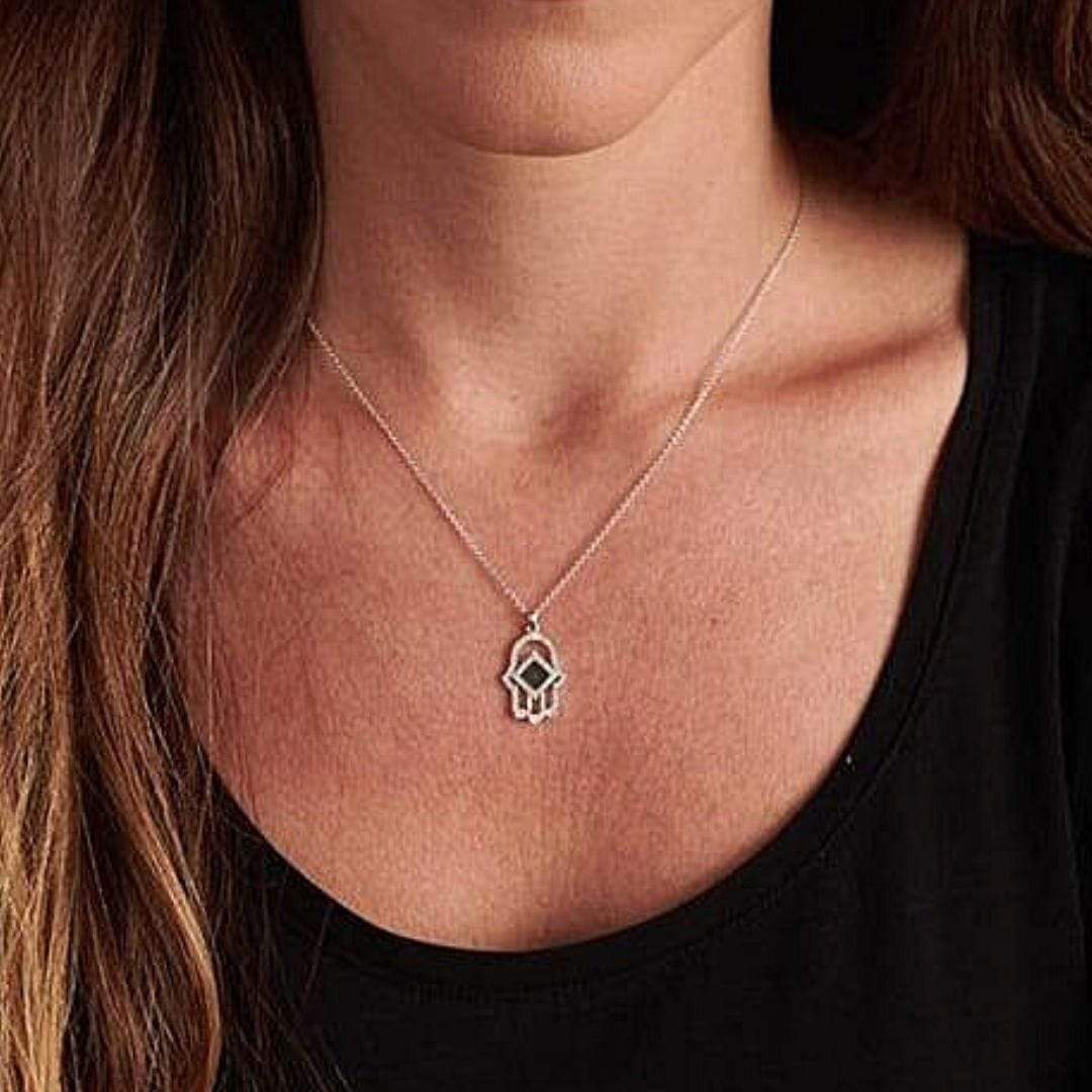 All shiny Hamsa Set for Her - זהב ויהלומים