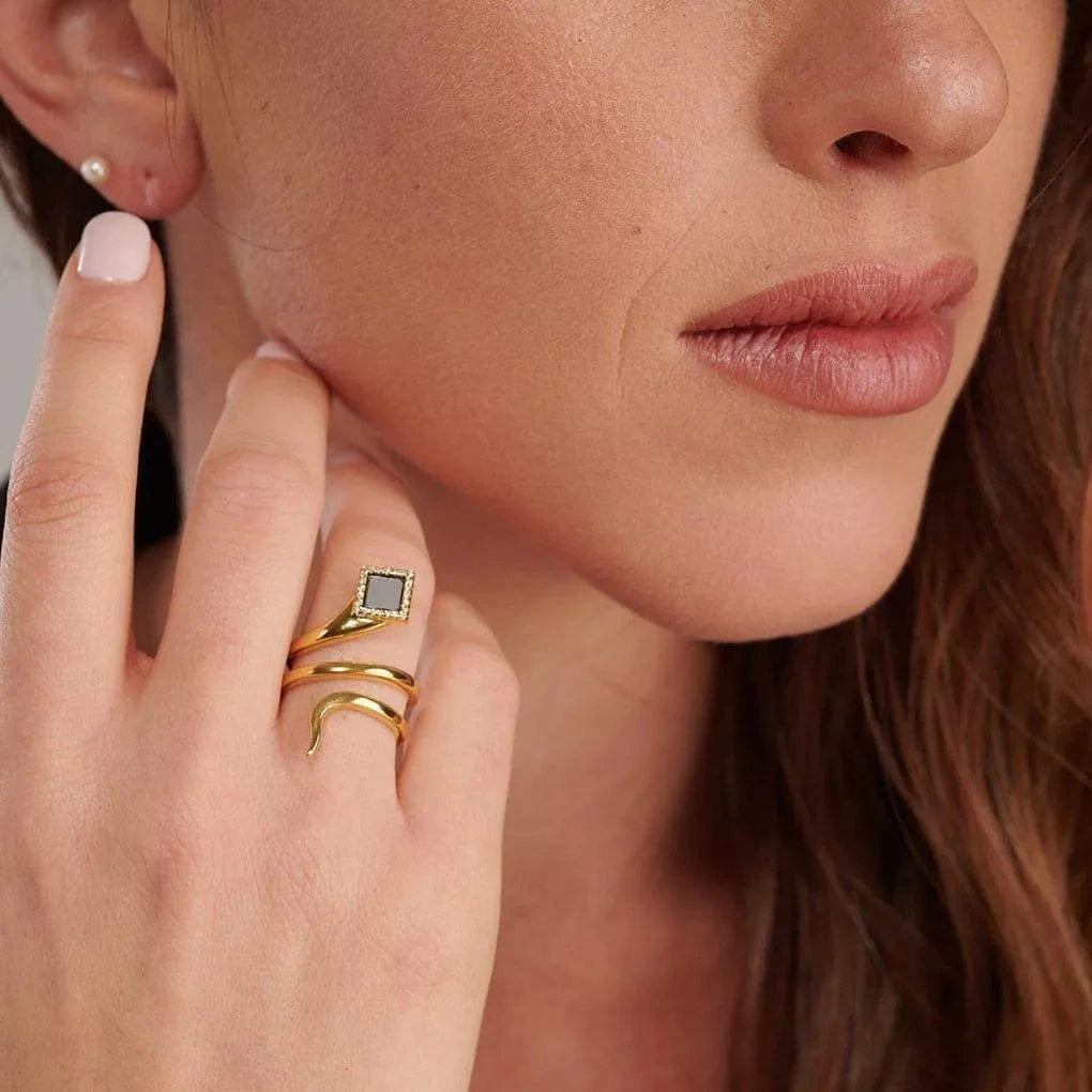 Serpent Ring - זהב ויהלומים