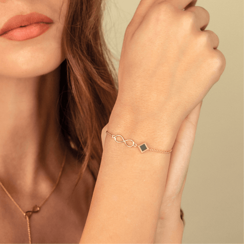 Infinity Bracelet - זהב ויהלומים