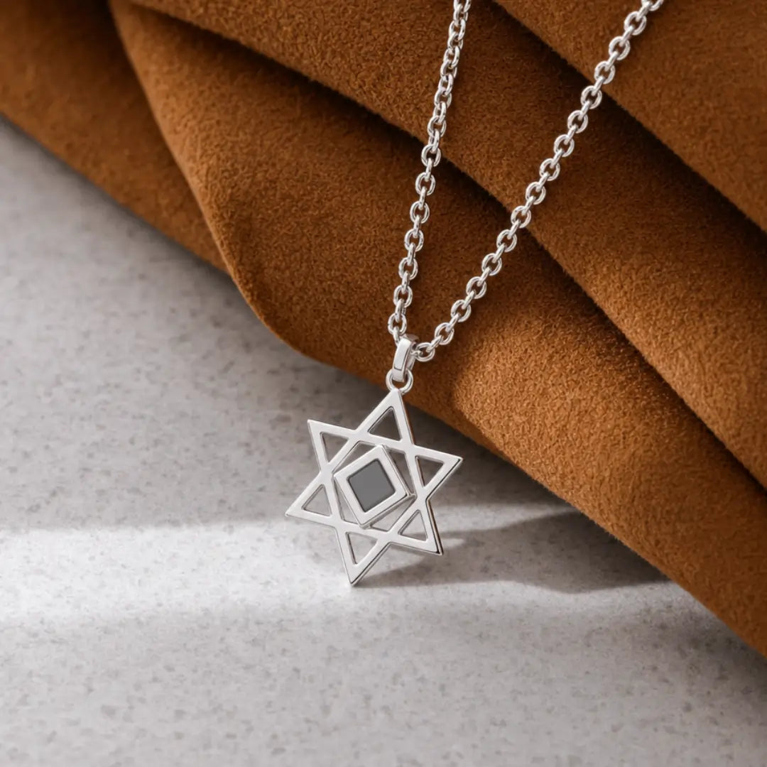 Star of David Necklace for Men - זהב 14 קראט
