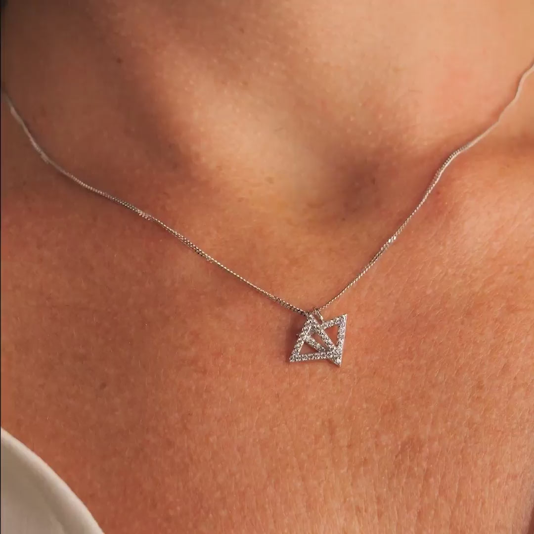 Star of David Necklace for Women - זהב והילומים