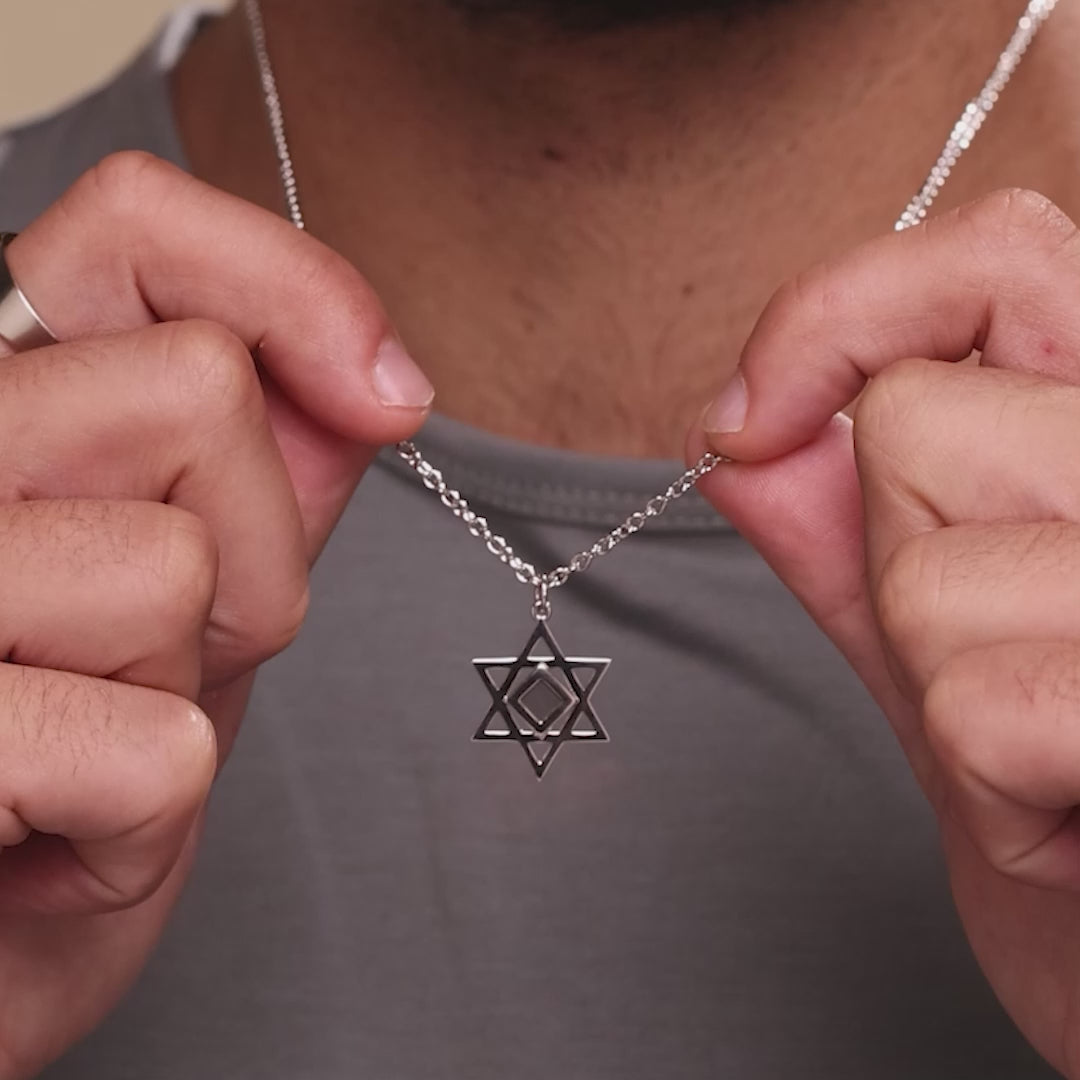 Star of David Necklace for Men - זהב 14 קראט